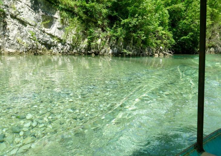 Park Blini Shala River Moll' e Shoshit Ngoại thất bức ảnh